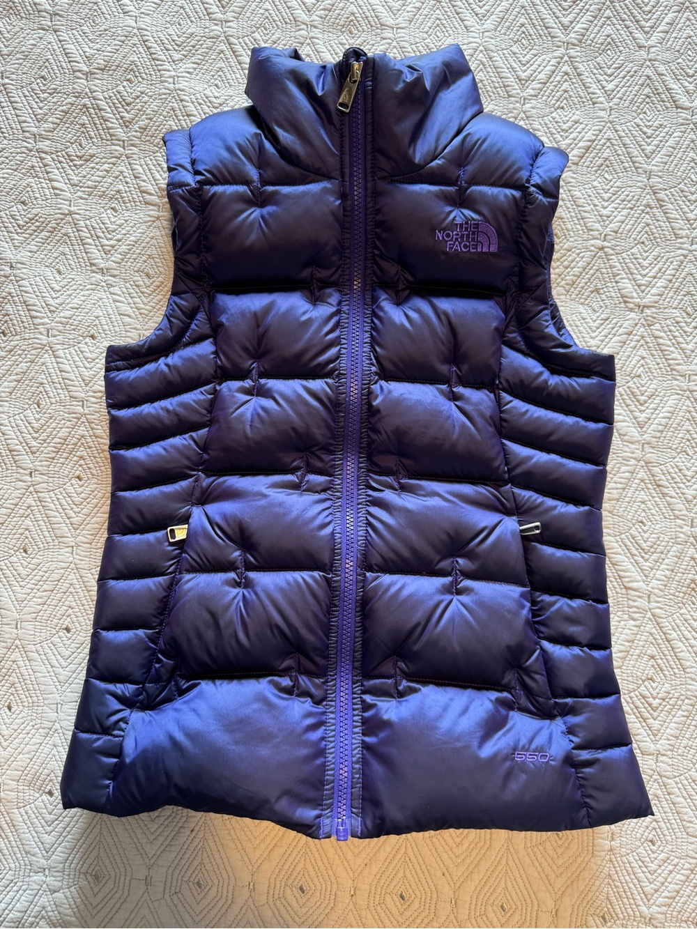 The North Face Purple 550
Down Puffer Vest Youth/
Junior Size M (10/12)